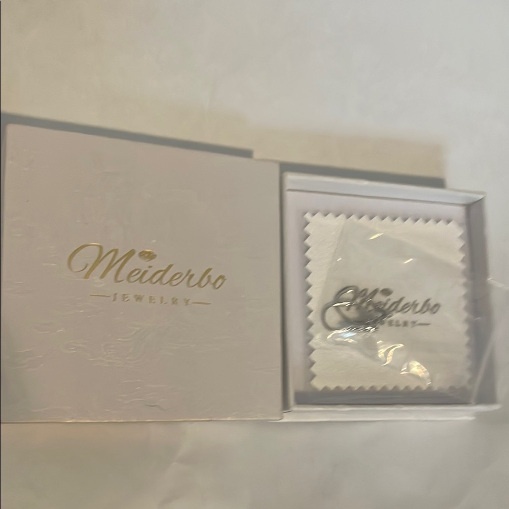 Meiderbo Dog Earrings W/ Jewelry Box with Cleaning Cloth NIB